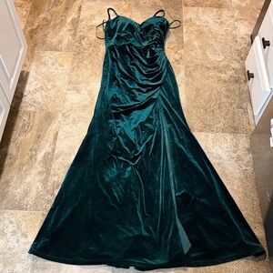 Like New Rory Emerald Full Length Velvet Dress | Sz 10